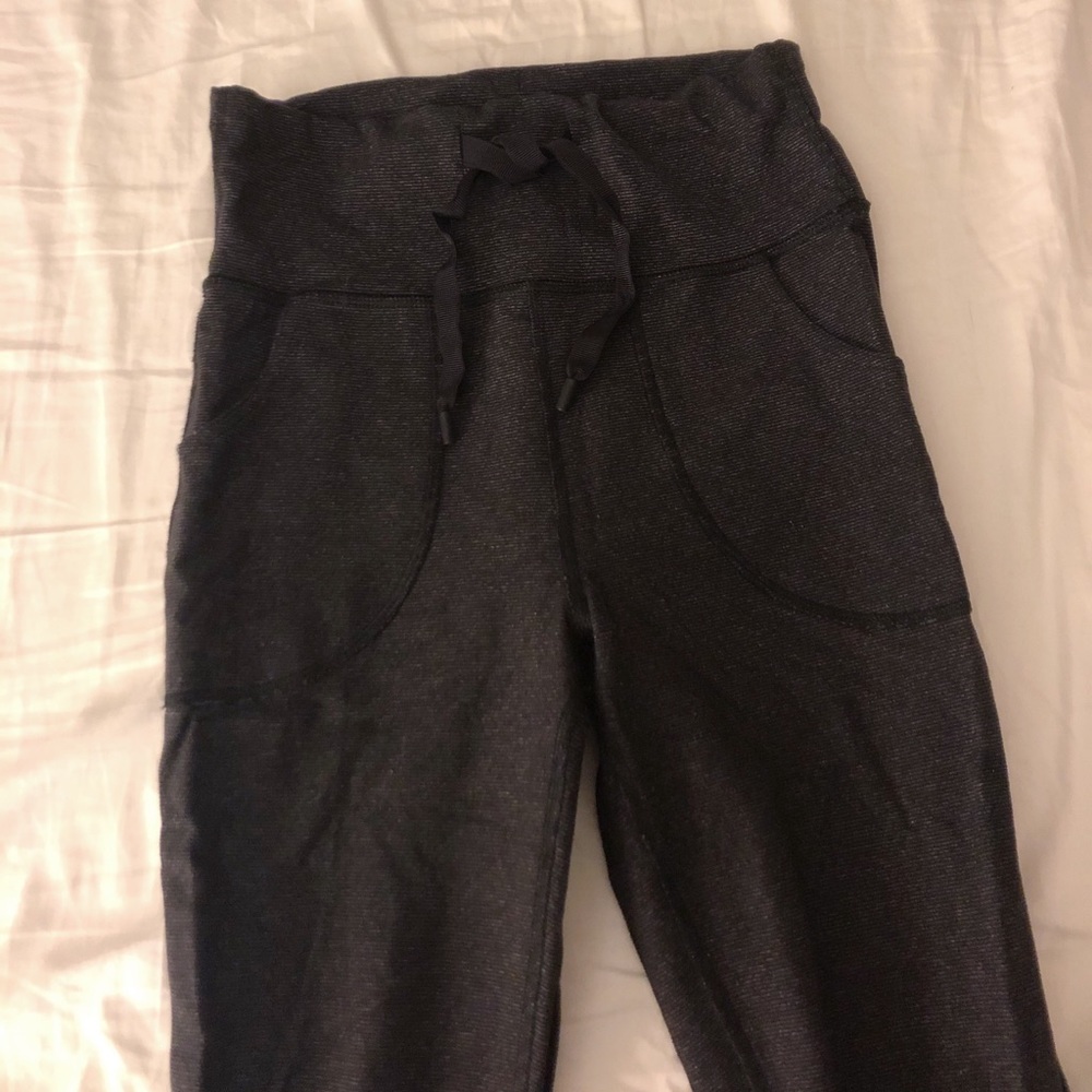 lululemon high waisted yoga pants